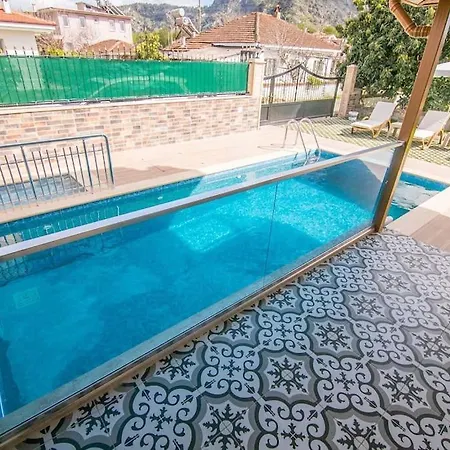 Leyal-luxury Holiday Villa, 4 Bedroom With Private Pool *