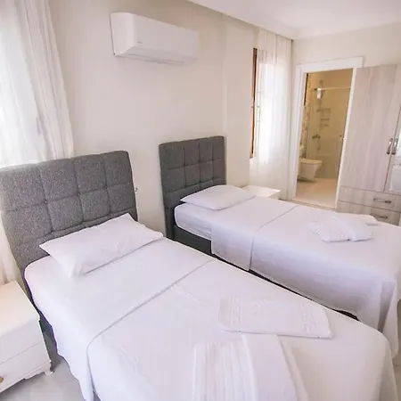Leyal-luxury Holiday Villa, 4 Bedroom With Private Pool Villa *